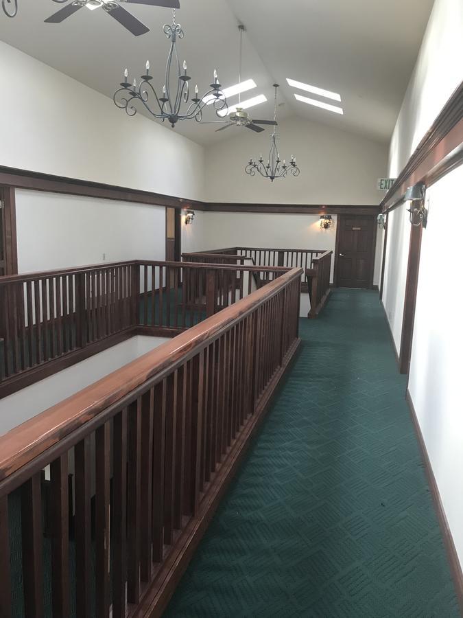 Nirvana Inn & Grill Ellensburg Ngoại thất bức ảnh
