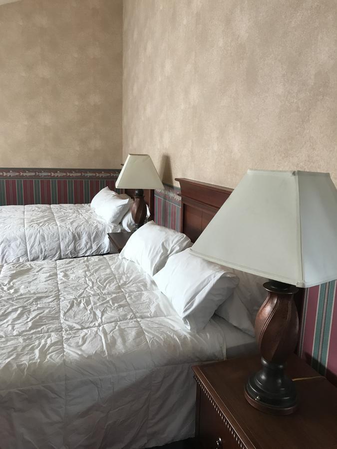 Nirvana Inn & Grill Ellensburg Ngoại thất bức ảnh