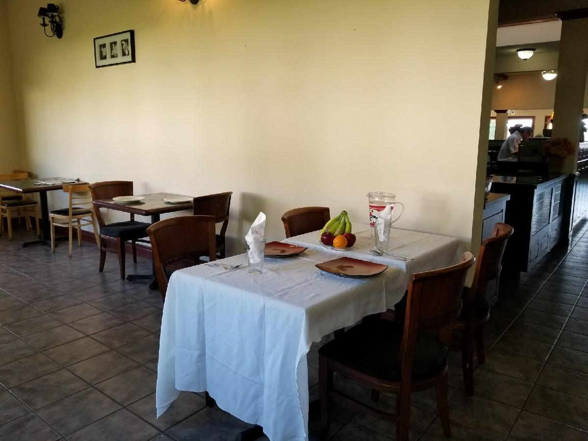 Nirvana Inn & Grill Ellensburg Ngoại thất bức ảnh